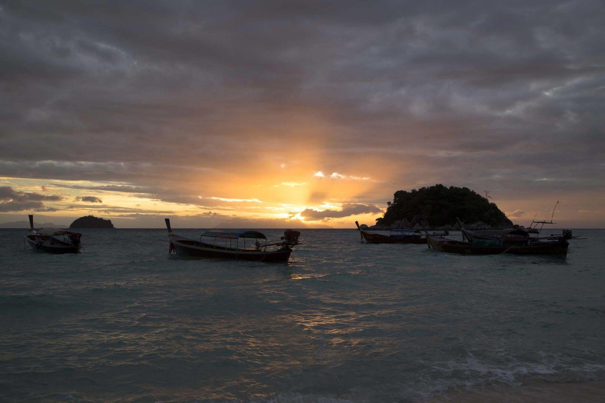 Mali Resort Sunrise Beach Koh Lipe Zewnętrze zdjęcie